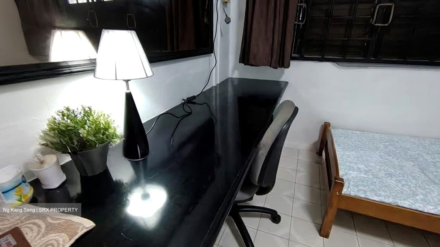 Blk 258 Jurong East Street 24 (Jurong East), HDB 4 Rooms #536398011